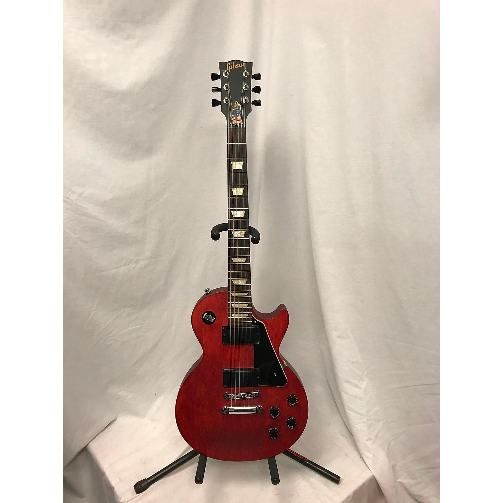 Used Gibson 2013 Les Paul Studio Solid Body Electric Guitar Satin Red