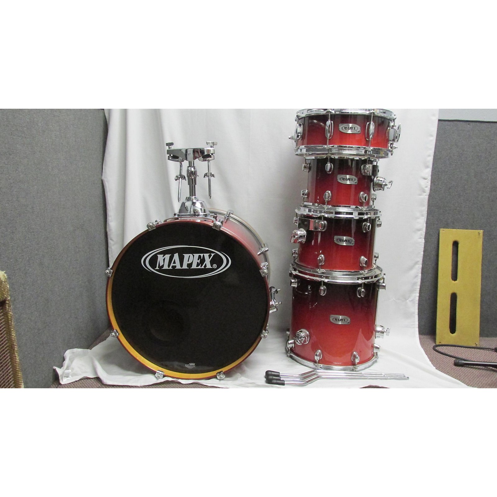 Used Mapex Pro M Drum Kit Cherry Fade Musician S Friend