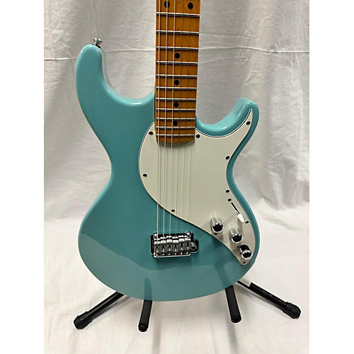Line 6 2010s Variax 600 Solid Body Electric Guitar Daphne Blue