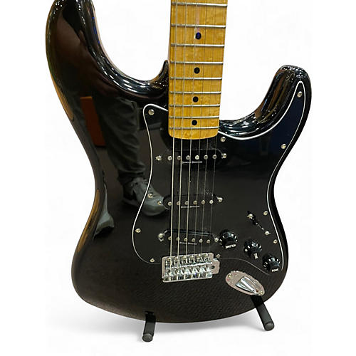 Squier Used Squier Standard Stratocaster Black Solid Body Electric