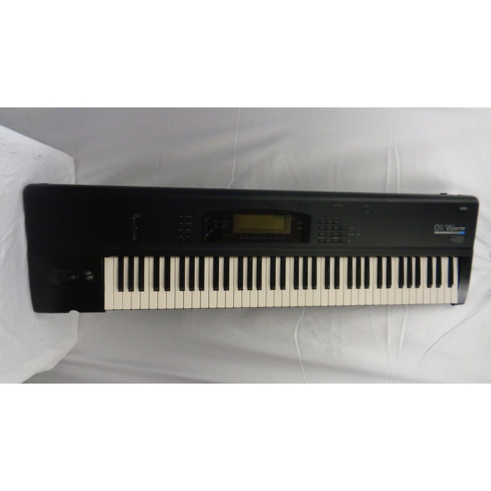 01W PRO Keyboard Workstation Musician's Friend