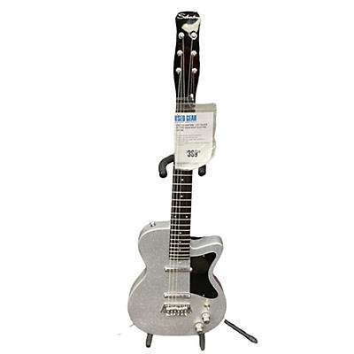 Silvertone 1303 Solid Body Electric Guitar
