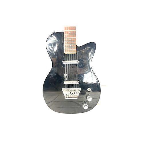 Silvertone 1303/u2 Solid Body Electric Guitar Black