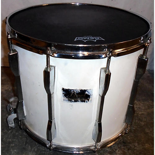 Pearl Competitor Traditional Snare Drum 14 x 12 in White