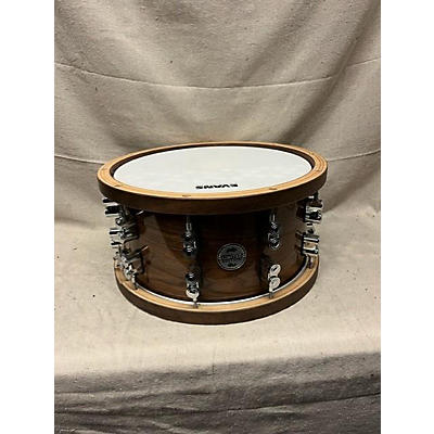 PDP by DW 14X7.5 Limited-Edition Dark Stain Maple And Walnut Snare With Walnut Hoops Drum