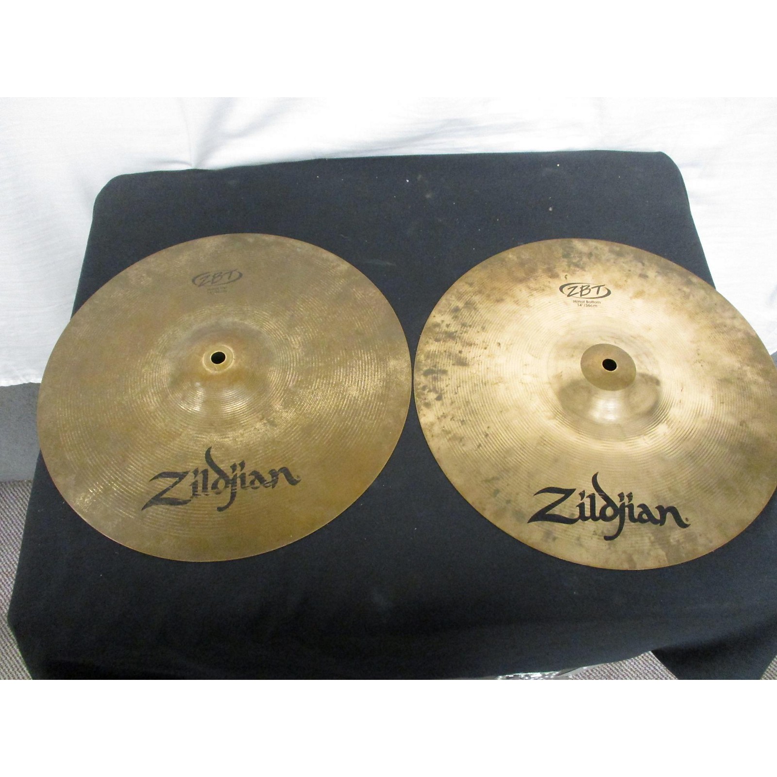 Used Zildjian 14in ZBT Hi Hat Pair Cymbal 33 Musician's Friend