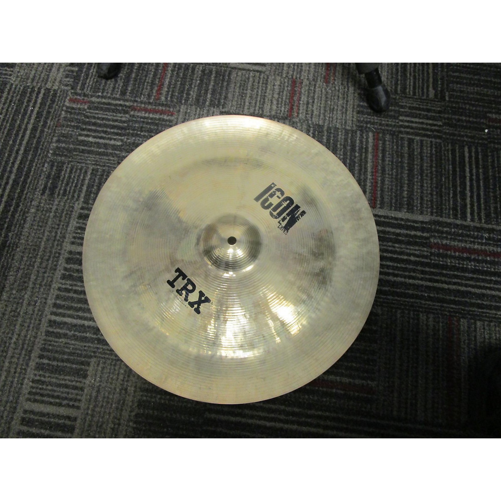 Used Icon 18in TRX Cymbal 38 Musician's Friend