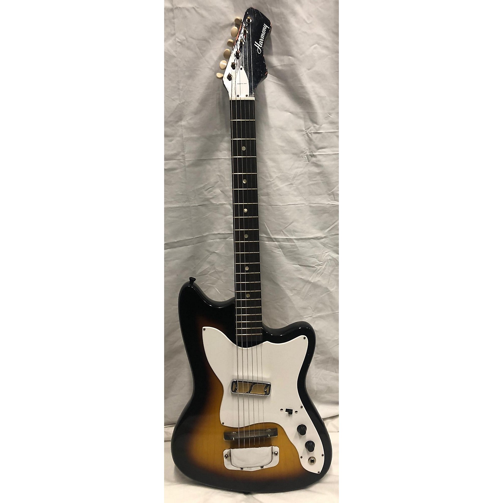 Harmony 1960s BOBCAT Solid Body Electric Guitar Musician's Friend