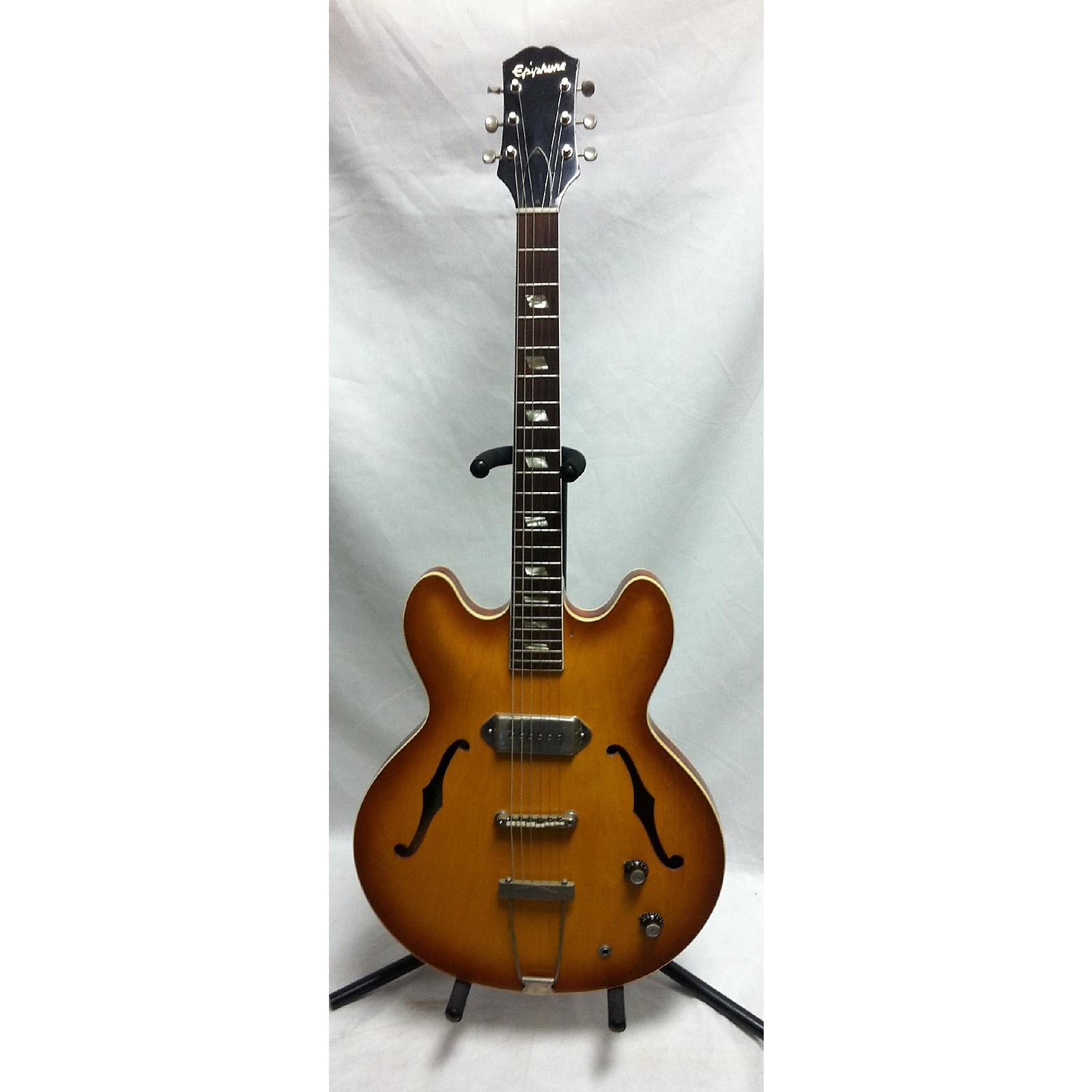 epiphone casino archtop hollowbody electric guitar natural
