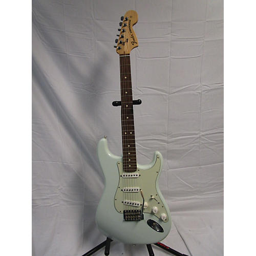 Fender 1970 Reissue Stratocaster Solid Body Electric Guitar POWDER BLUE