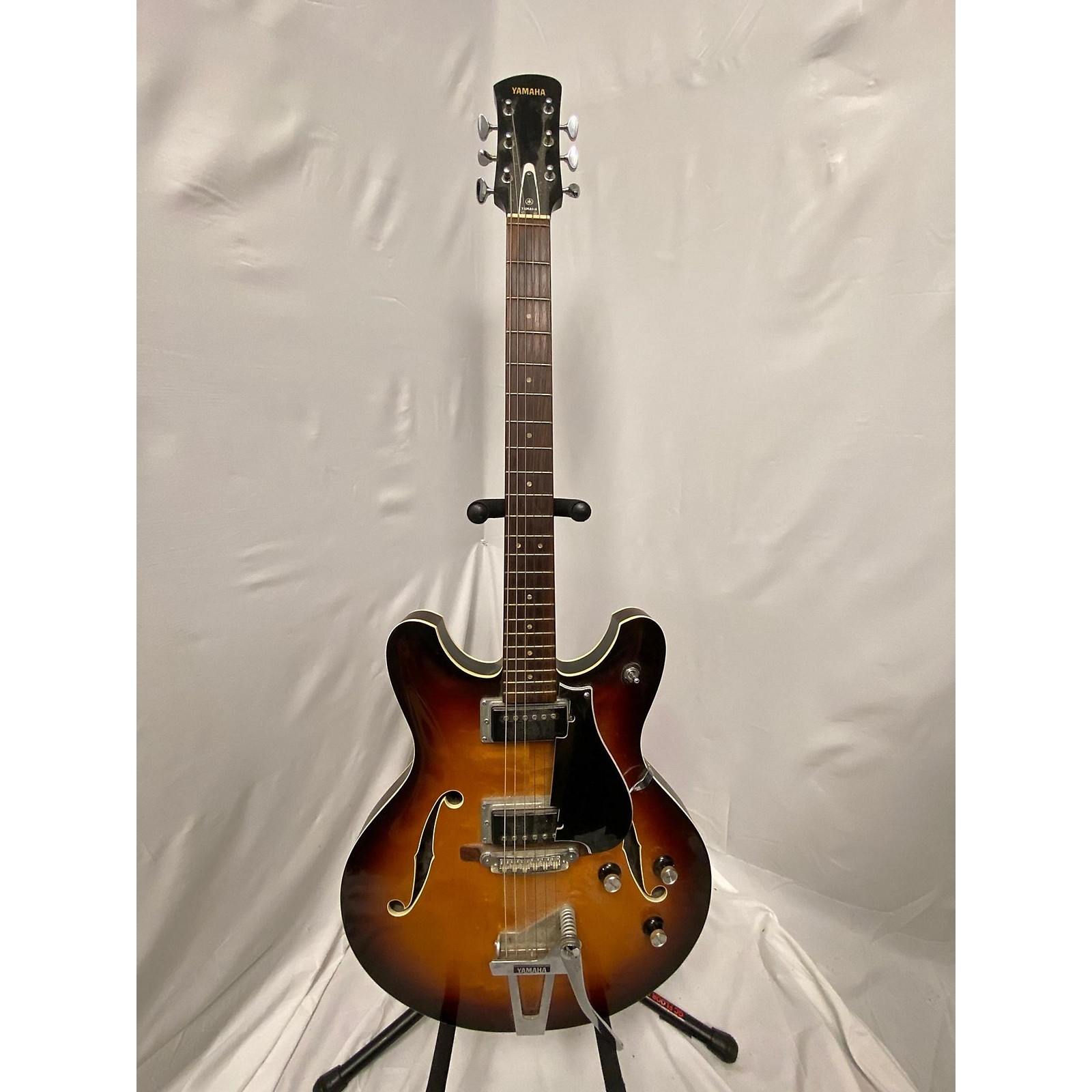 Vintage Yamaha 1970s SA30 Hollow Body Electric Guitar Sunburst