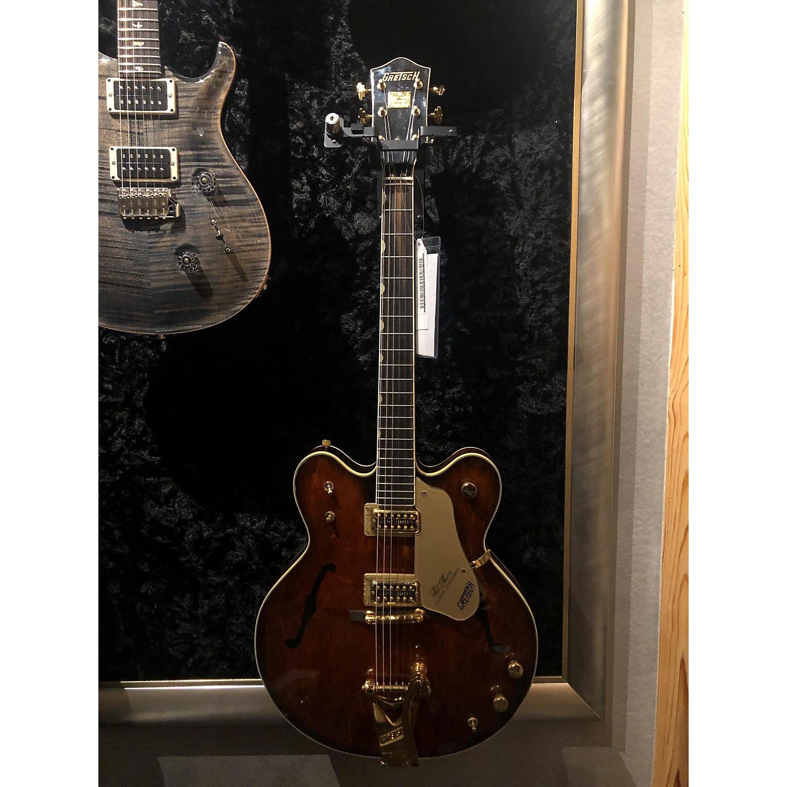 Vintage Gretsch Guitars 1971 Chet Atkins Country Gentleman Hollow Body Electric Guitar Natural