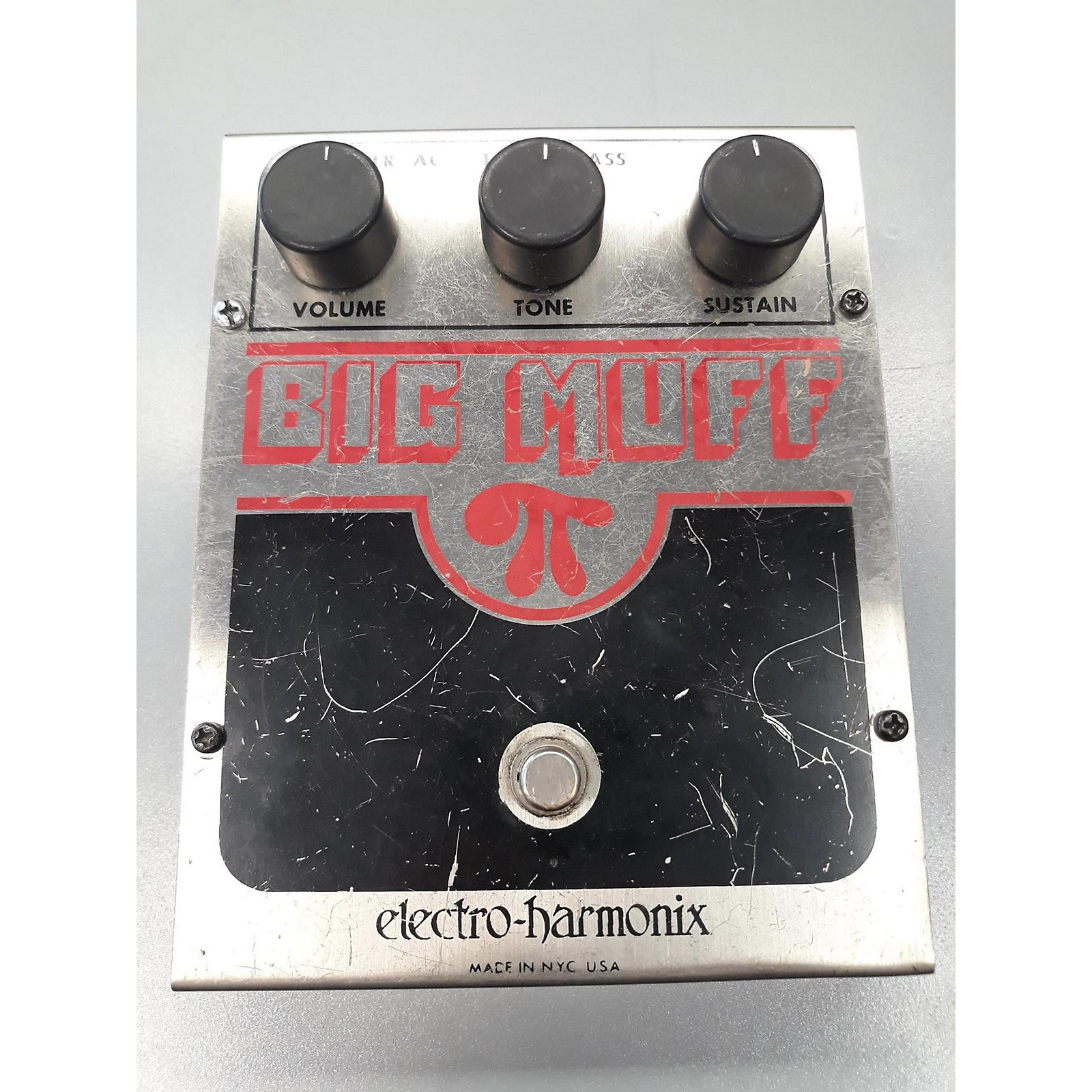 Vintage ElectroHarmonix 1980 Big Muff Pi Effect Pedal Musician's Friend