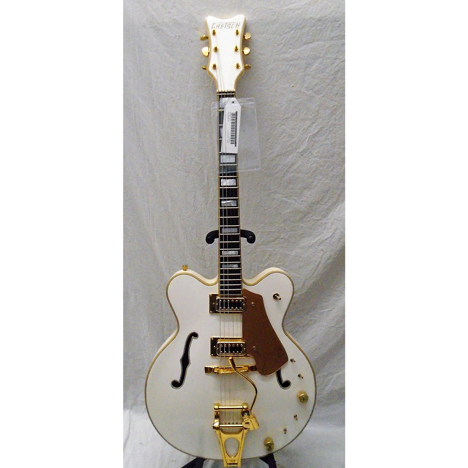 Vintage Gretsch Guitars 1981 White Falcon 7595 OHSC Hollow Body