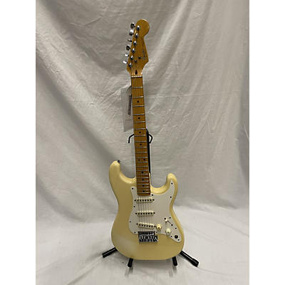 Fender 1983 2 Knob Strat Solid Body Electric Guitar