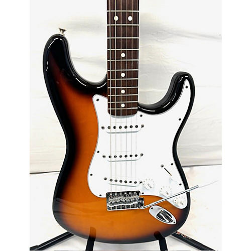 Fender 1993 Standard Stratocaster Solid Body Electric Guitar 3  Tone Sunburst