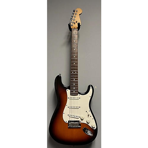 Fender 1995 American Standard Stratocaster Solid Body Electric Guitar Sunburst