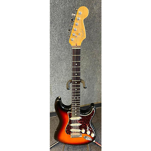 Fender 1999 American Standard Stratocaster Solid Body Electric Guitar Sunburst
