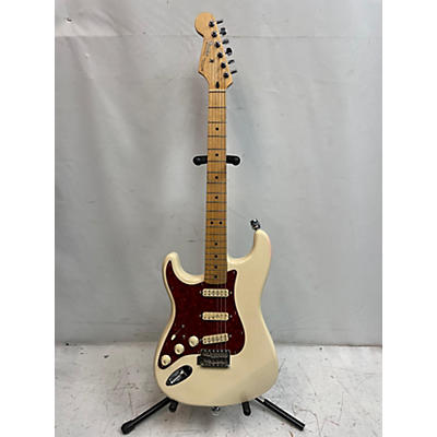 Fender 2000 Standard Stratocaster Left Handed Electric Guitar