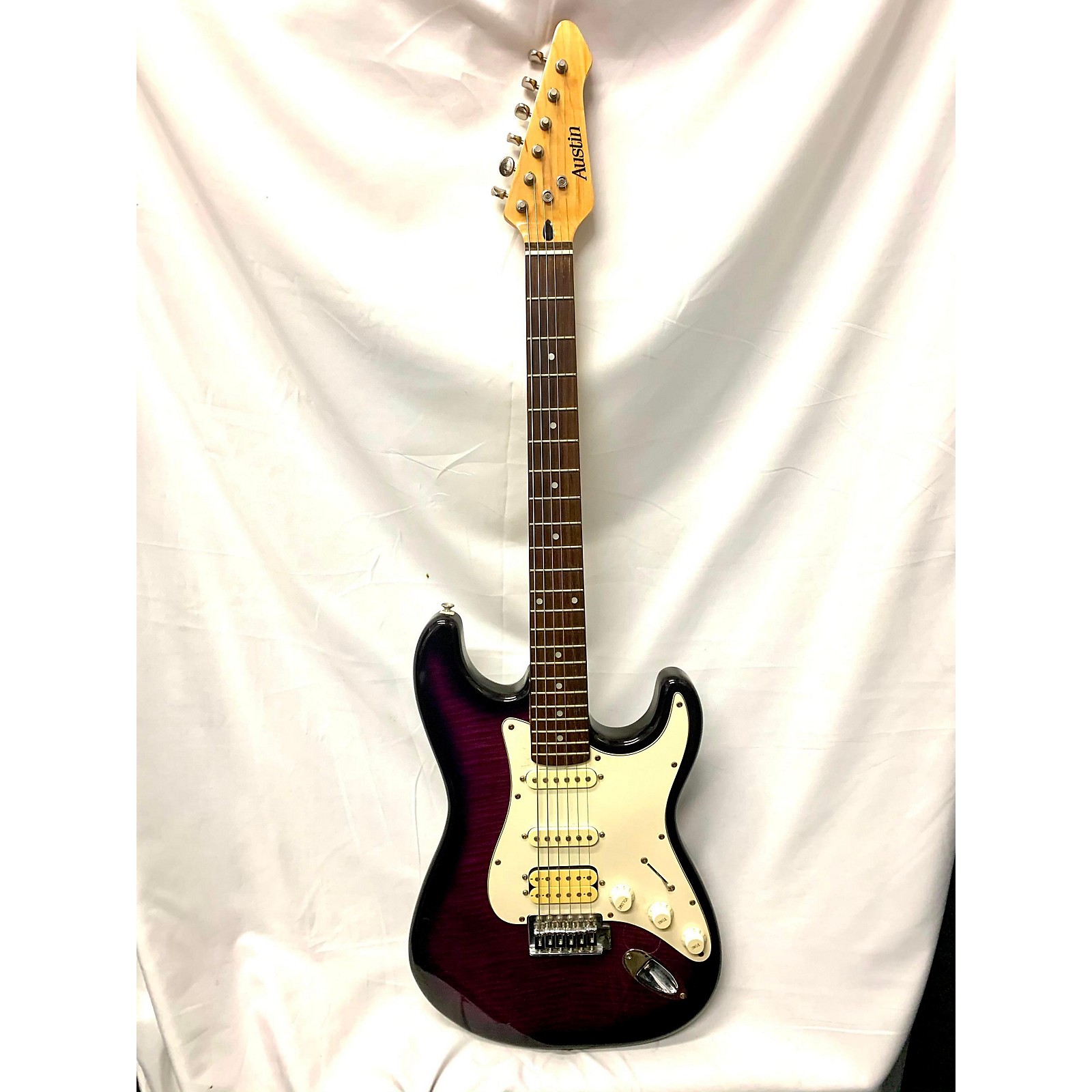 Used Austin 2003 Stratocaster Solid Body Electric Guitar Trans Purple