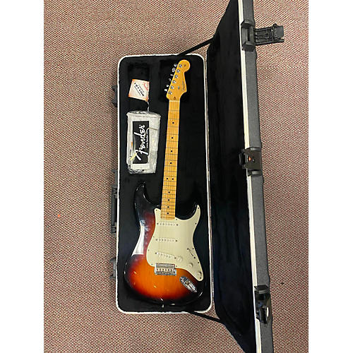 Fender 2012 American Standard Stratocaster Solid Body Electric Guitar 3 Tone Sunburst