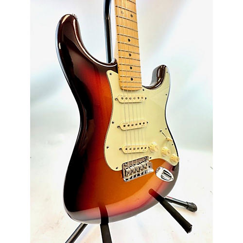Fender 2013 American Deluxe Stratocaster Plus Solid Body Electric Guitar Mystic Sunburst