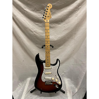 Fender 2013 American Standard Stratocaster Solid Body Electric Guitar