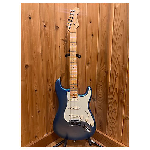 Fender 2016 American Elite Stratocaster Solid Body Electric Guitar Blue Burst