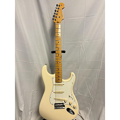 Fender 2016 American Standard Stratocaster Solid Body Electric Guitar