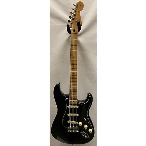 Fender 2017 Standard Stratocaster Solid Body Electric Guitar Black