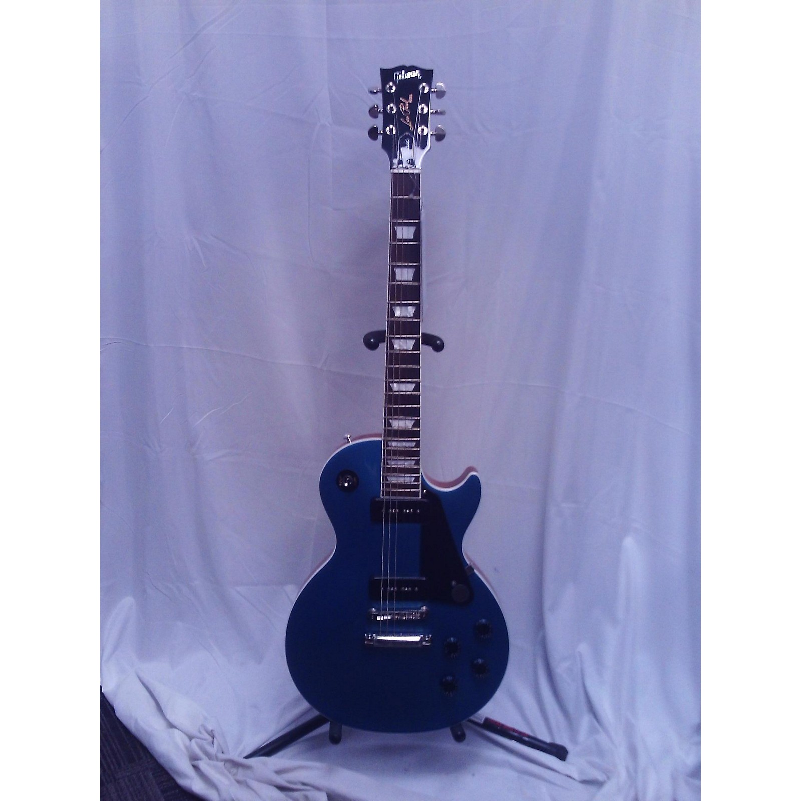 Used Gibson 2018 Les Paul Classic Solid Body Electric Guitar Blue Musician's Friend