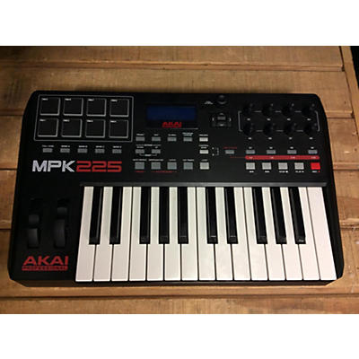 Akai Professional 2018 MPK225 25-Key MIDI Controller