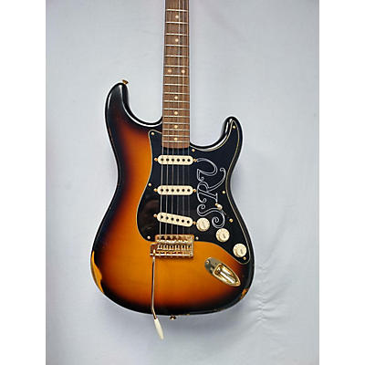 Fender 2019 Stevie Ra Vaughan Signature Strat Relic With Closet Classic Hardware Solid Body Electric Guitar