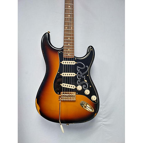 Fender 2019 Stevie Ra Vaughan Signature Strat Relic With Closet Classic Hardware Solid Body Electric Guitar 3 Color Sunburst
