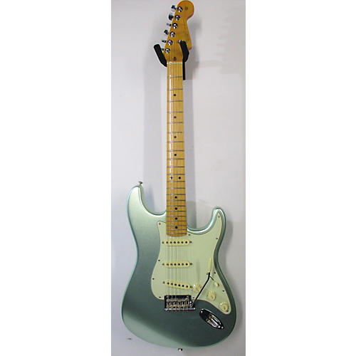 Fender 2020 American Professional II Stratocaster Solid Body Electric Guitar Surf Green