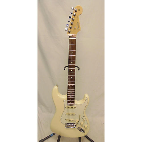 Fender 2020 American Professional Stratocaster SSS Solid Body Electric Guitar White