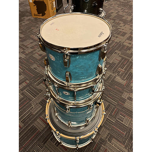 Ludwig 2020 Classic Maple (Glacier Blue W/ Nickel Hardware) Drum Kit Blue