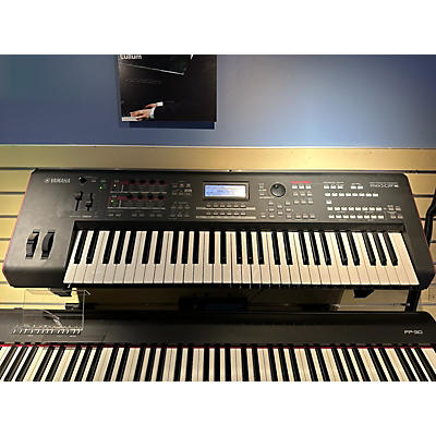 Yamaha 2020s PSR - E273 Arranger Keyboard