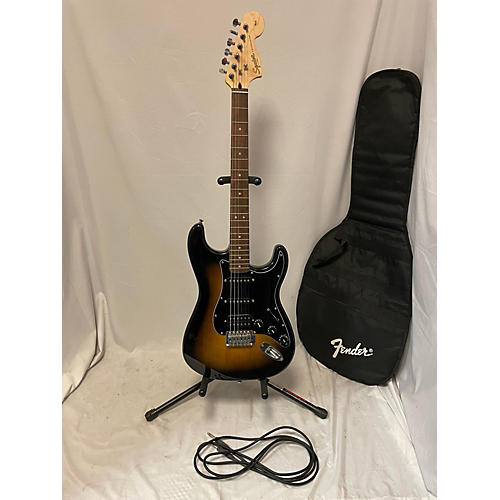 Squier 2021 Affinity Stratocaster Solid Body Electric Guitar 2 Color Sunburst