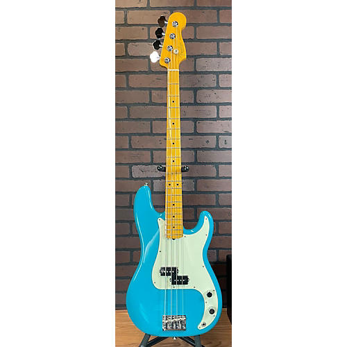 Fender 2021 American Professional II Precision Bass Electric Bass Guitar MIAMI BLUE