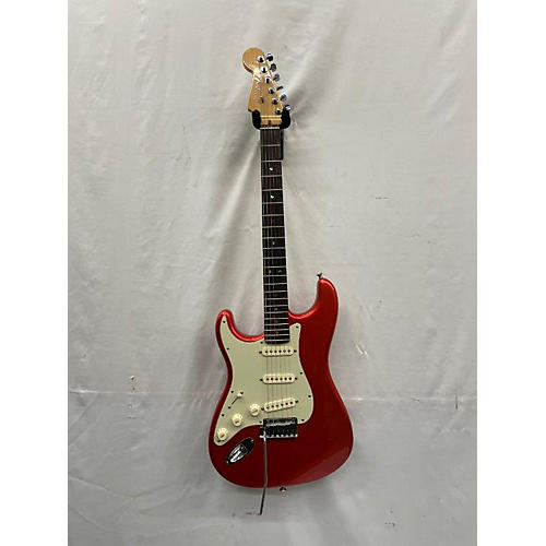 Fender 2021 American Ultra Stratocaster Solid Body Electric Guitar Candy Apple Red