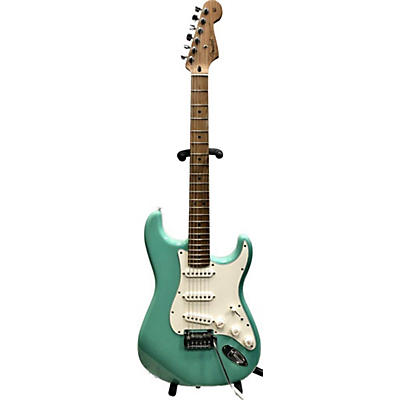 Fender 2021 Limited Edition Player Stratocaster With Roasted Maple Fingerboard Solid Body Electric Guitar