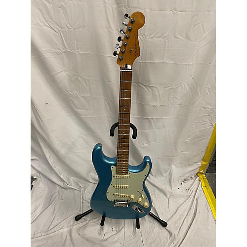 Fender 2021 Player Plus Stratocaster Solid Body Electric Guitar Blue