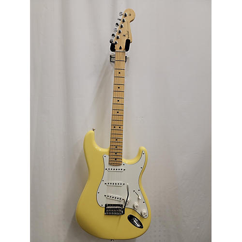Fender 2022 Player Stratocaster Solid Body Electric Guitar Yellow