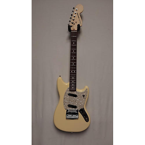 Fender 2023 American Performer Mustang Solid Body Electric Guitar Vintage White
