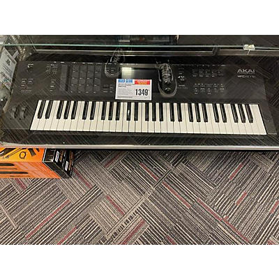 Akai Professional 2023 MPC Key 61 Keyboard Workstation