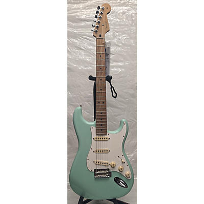 Fender 2023 Player Stratocaster FSR Solid Body Electric Guitar