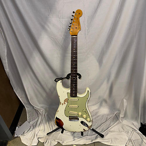 Fender 2024 Custom Shop Limited-Edition '62 Heavy Relic Solid Body Electric Guitar AGED OLYMPIC WHITE OVER 3 COLOR SUNBURST