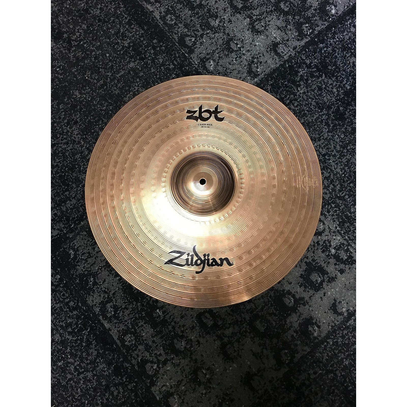 Used Zildjian 20in ZBT Crash Ride Cymbal 40 Musician's Friend