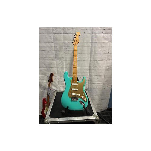 Squier 40th Anniversary Stratocaster Solid Body Electric Guitar Seafoam Green